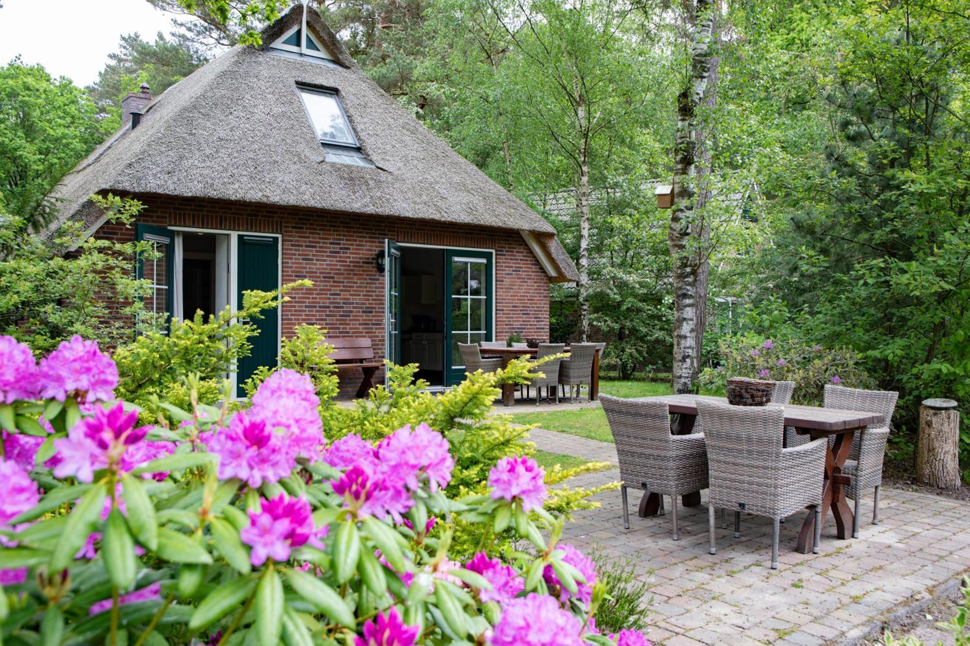 Summio Landgoed Het Grote Zand Hotel Hooghalen Room photo